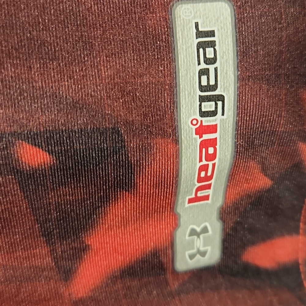 UNDER ARMOUR SHIRT - Picture 3 of 8